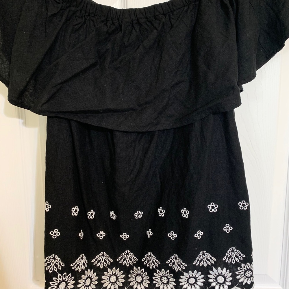 Mexican style off-the-shoulder top